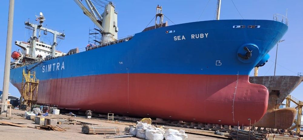 Sea Ruby in dry dock